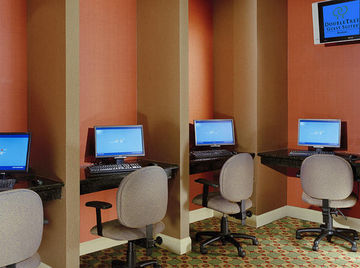 Doubletree Suites By Hilton Boston - Cambridge Dış mekan fotoğraf